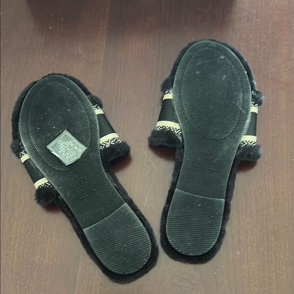 Nicole by Nicole Miller Black and White Fur Loafers - Picture 3 of 6